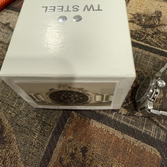 TW Steel TW301 Canteen Chronograph - Picture 4 of 6